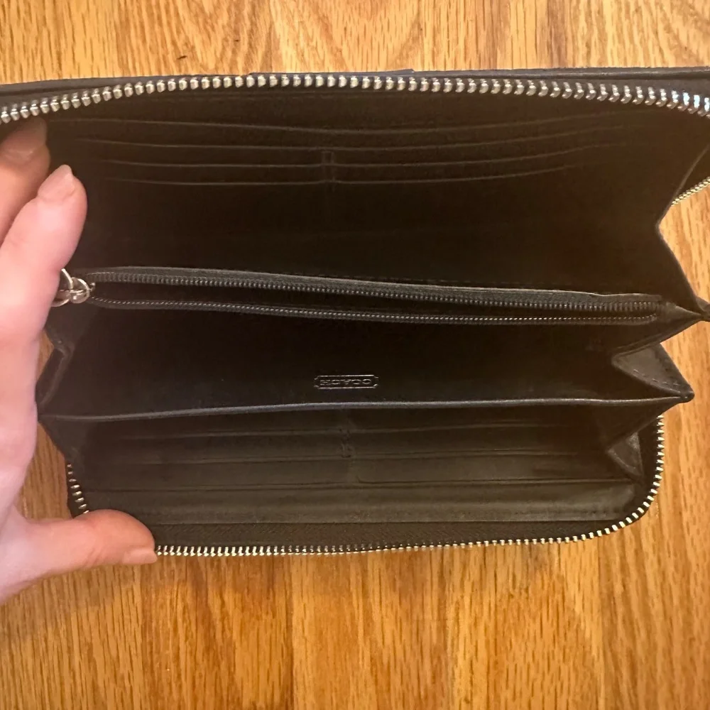 Coach sleek black
